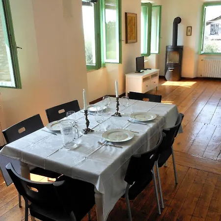 Casa Della Carta Holiday home *